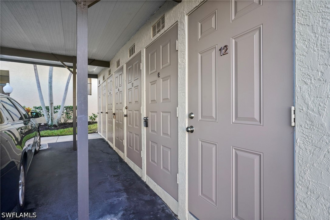 8302 Charter Club Unit 6, Fort Myers, FL 33919