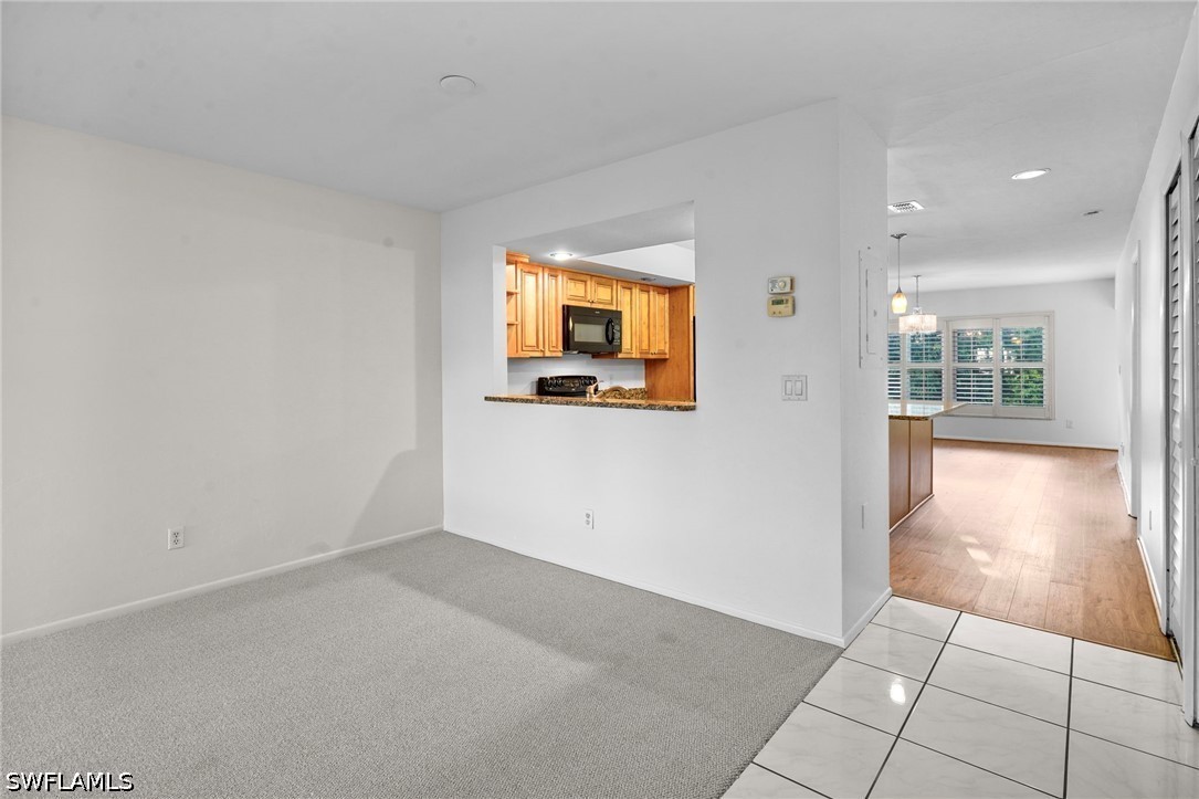 8302 Charter Club Unit 6, Fort Myers, FL 33919