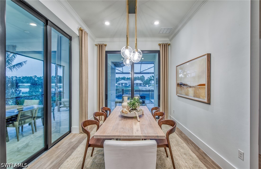 DiningArea