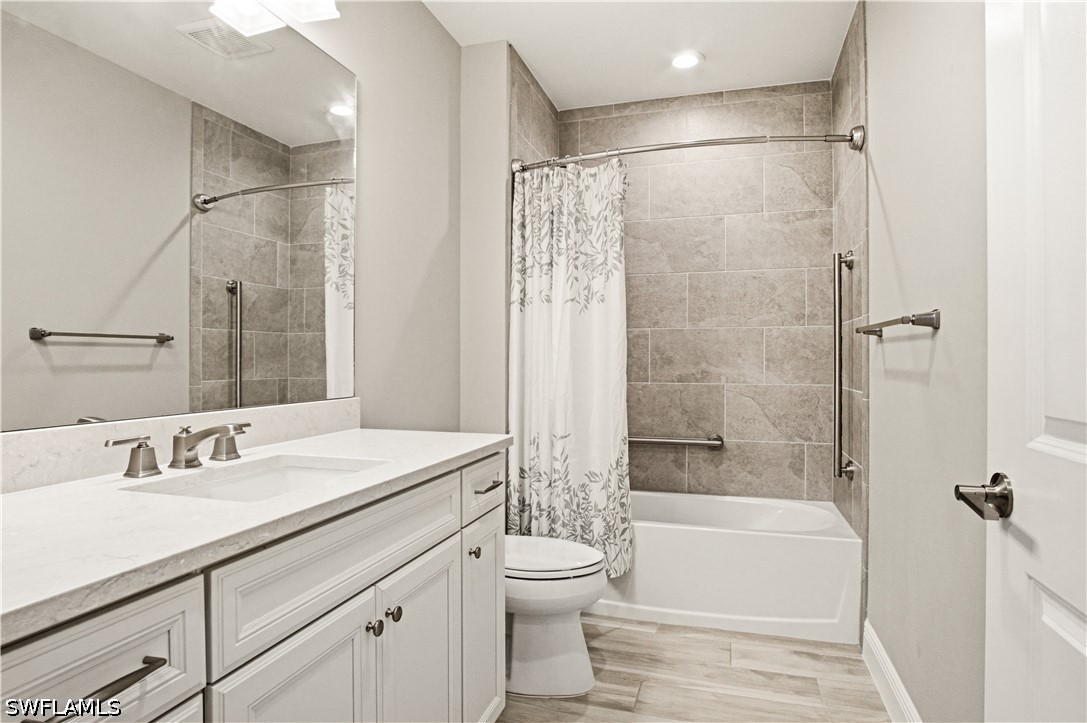 2664 Seychelles Unit 2401, Naples, FL 34112