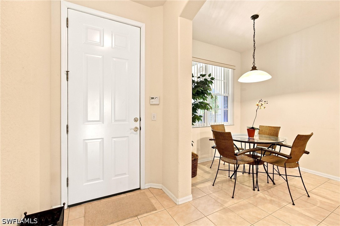 4874 Hampshire Unit 303, Naples, FL 34112