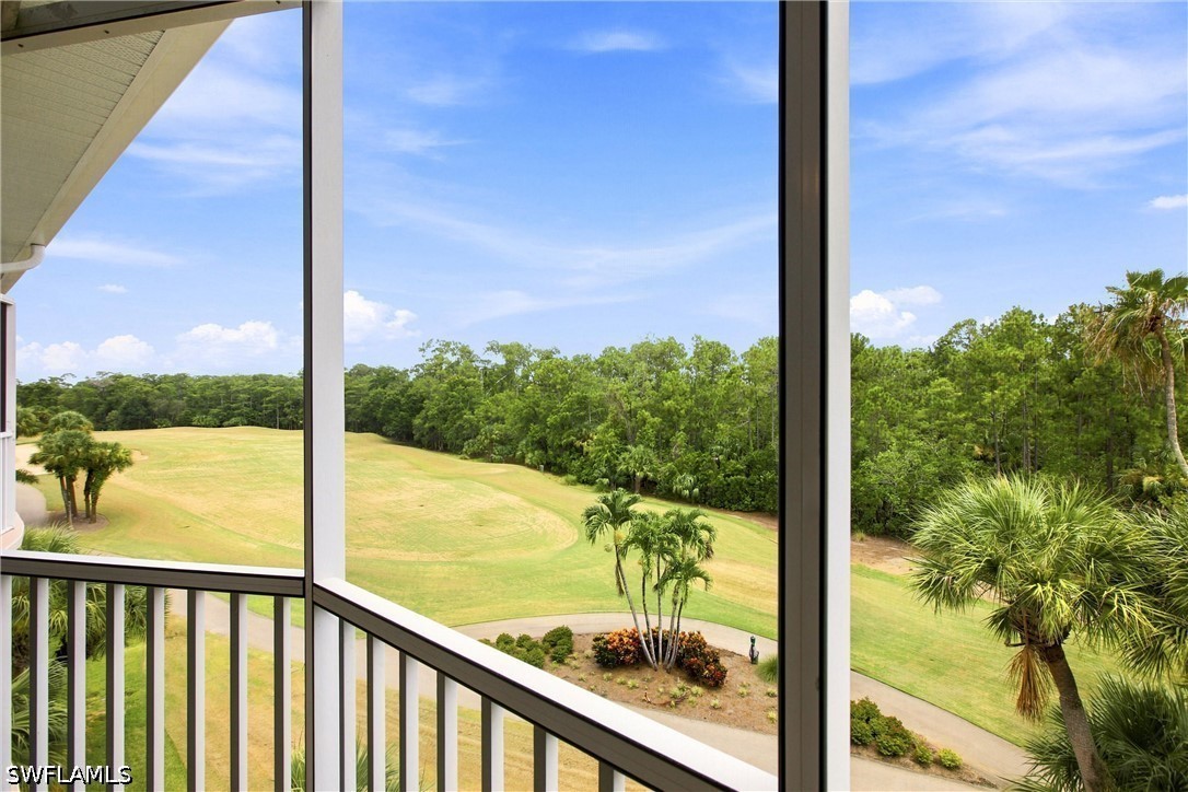 4874 Hampshire Unit 303, Naples, FL 34112