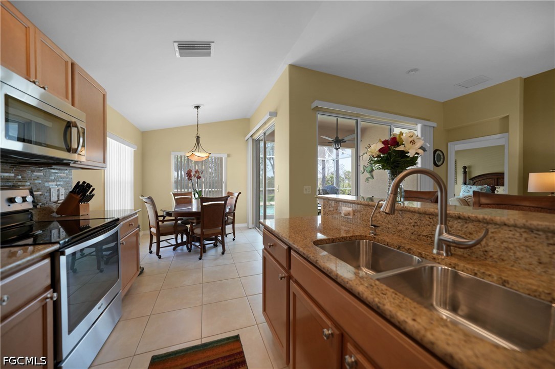 2457 Anguilla, Cape Coral, FL 33991