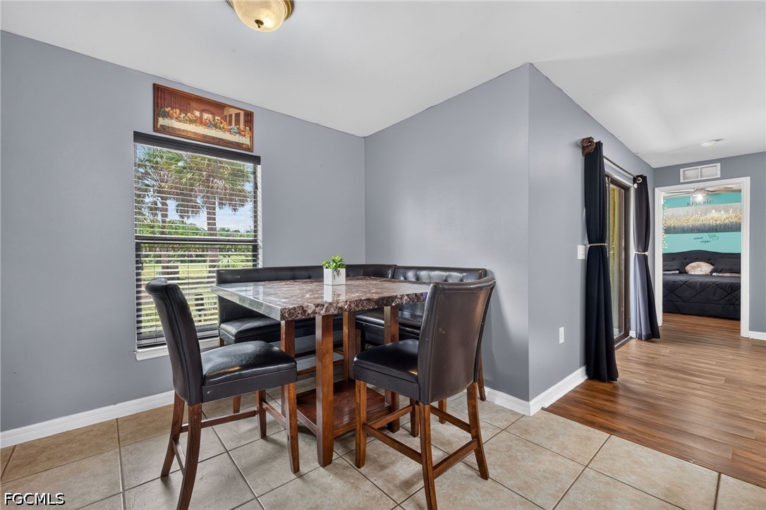 DiningArea