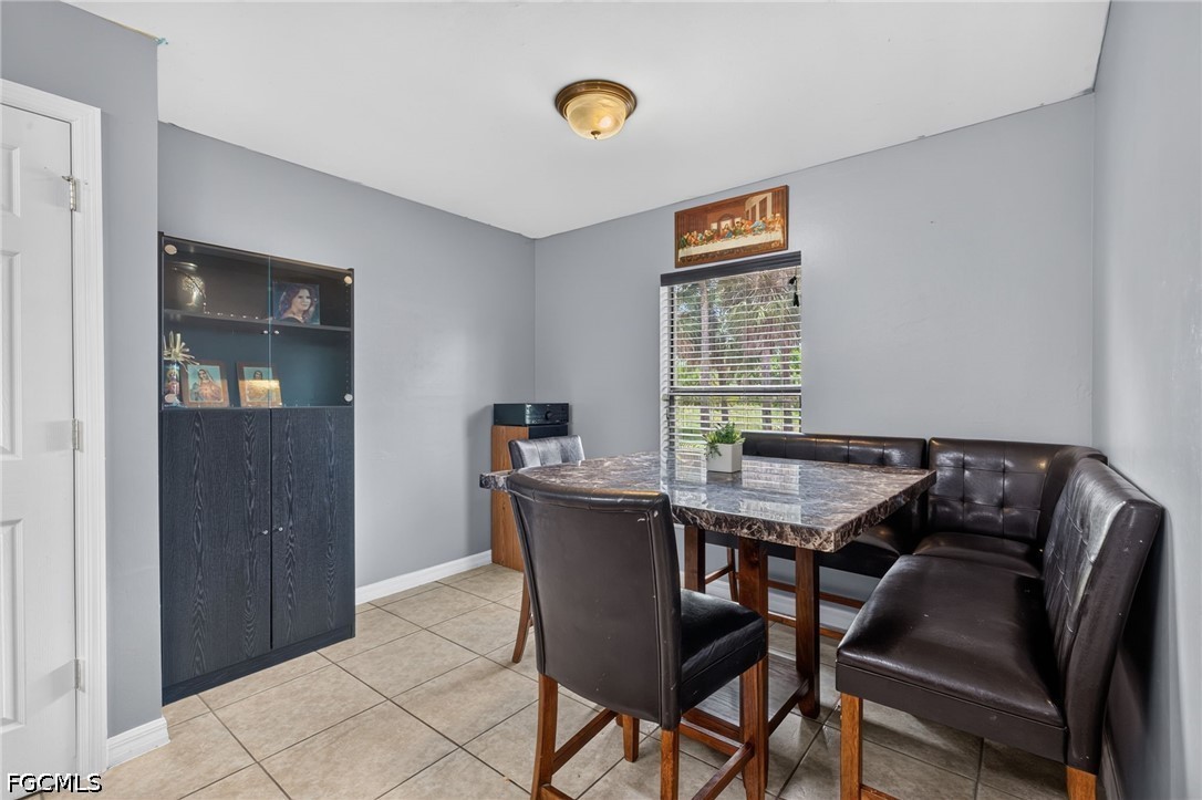 DiningArea