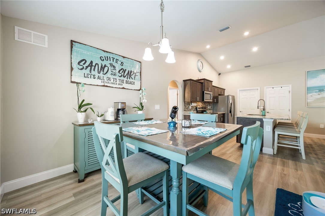 DiningArea