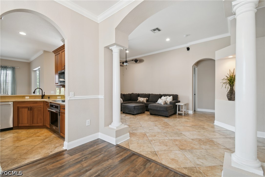5742 Calmar Breeze, Fort Myers, FL 33908