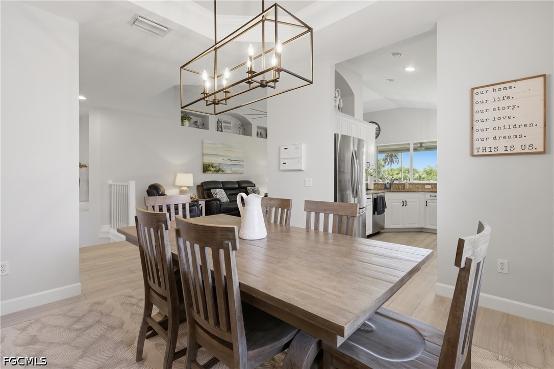 DiningArea