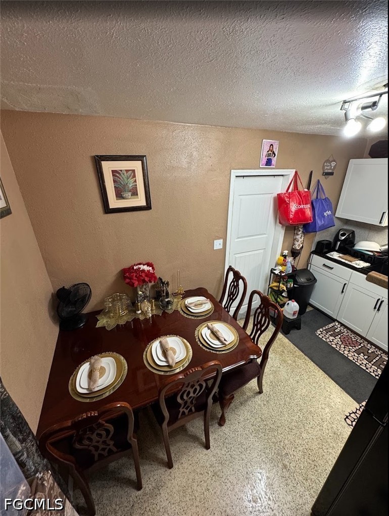 DiningArea