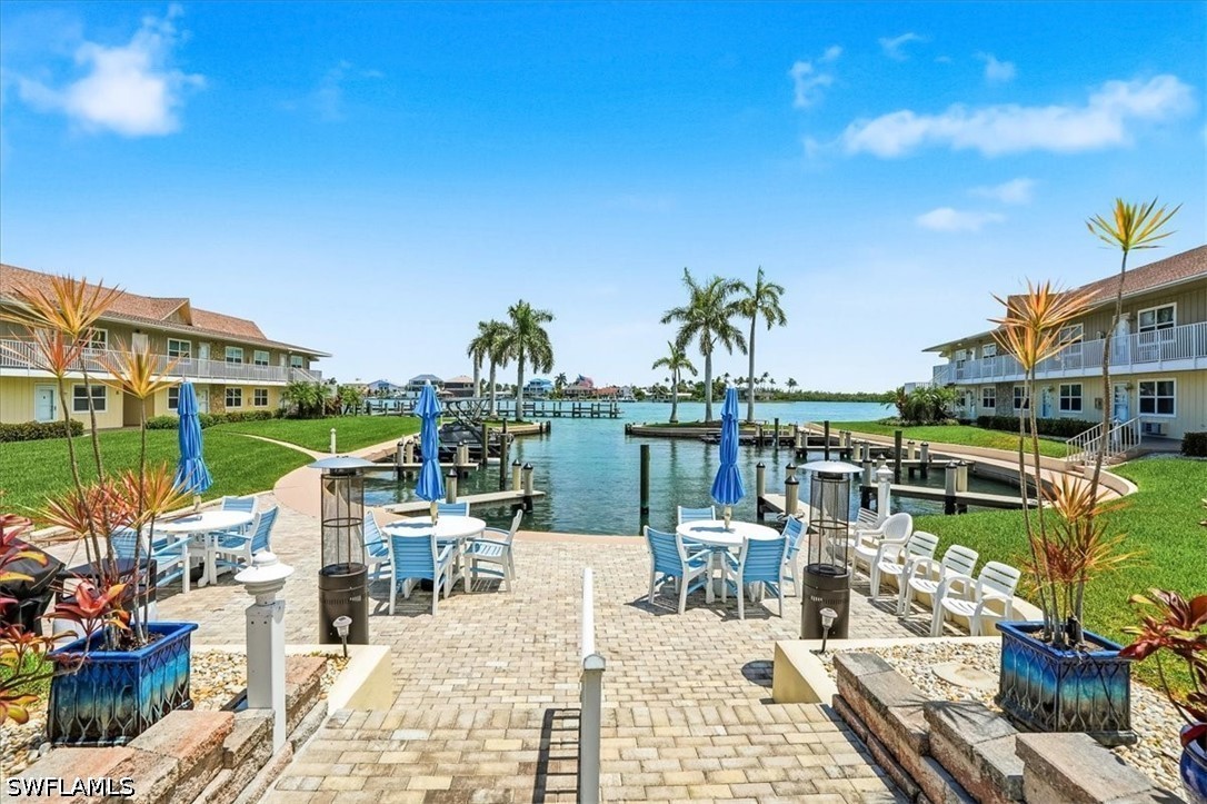 Dock