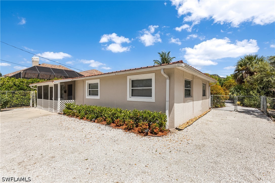 2191 Thomasson, Naples, FL 34112