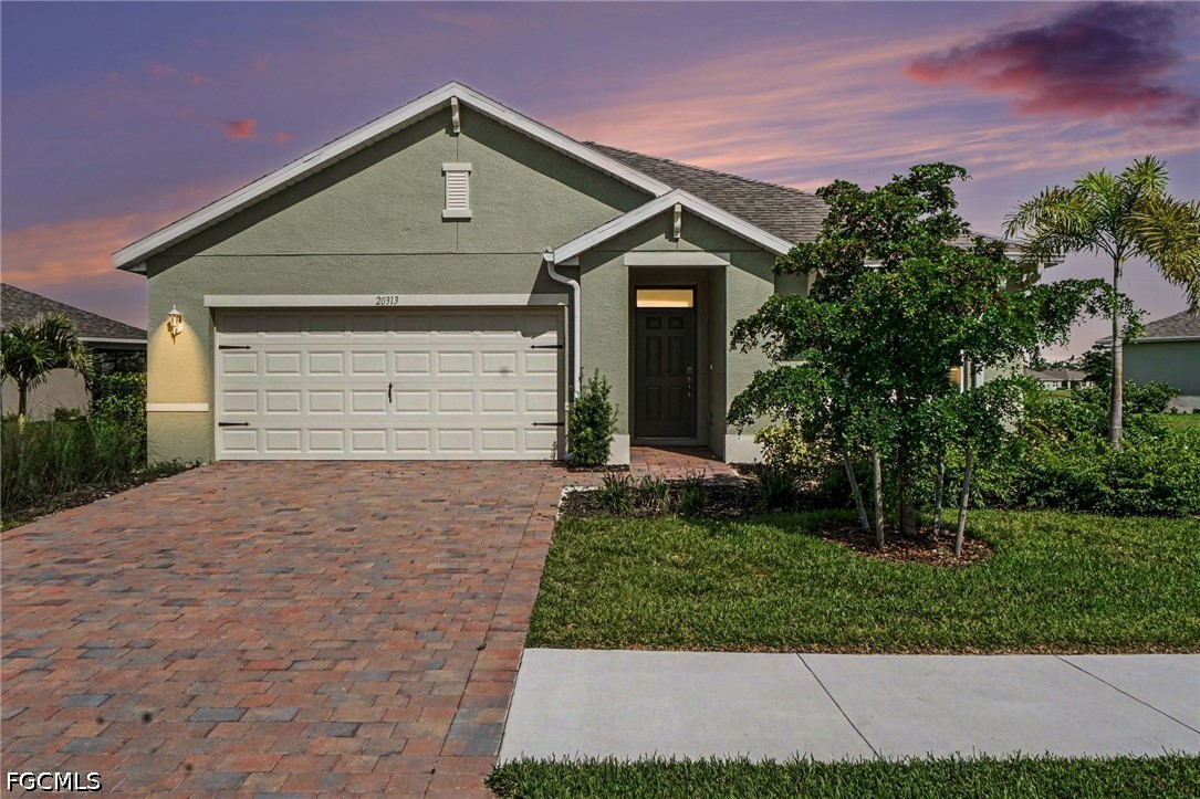 20313 Camino Torcido, North Fort Myers, FL 33917