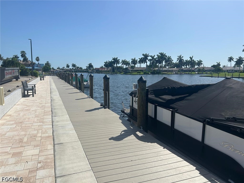 Dock