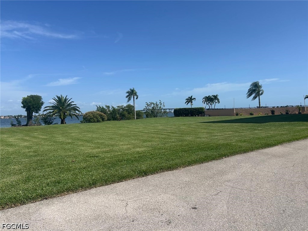 4260 20th Unit 205, Cape Coral, FL 33904