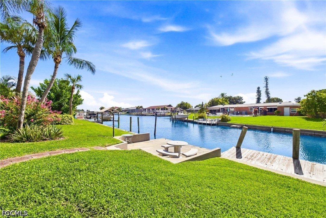 4711 5th Unit 7, Cape Coral, FL 33904