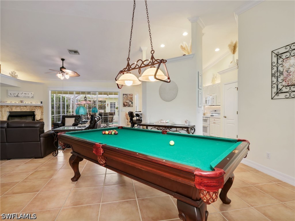 DiningRoom
