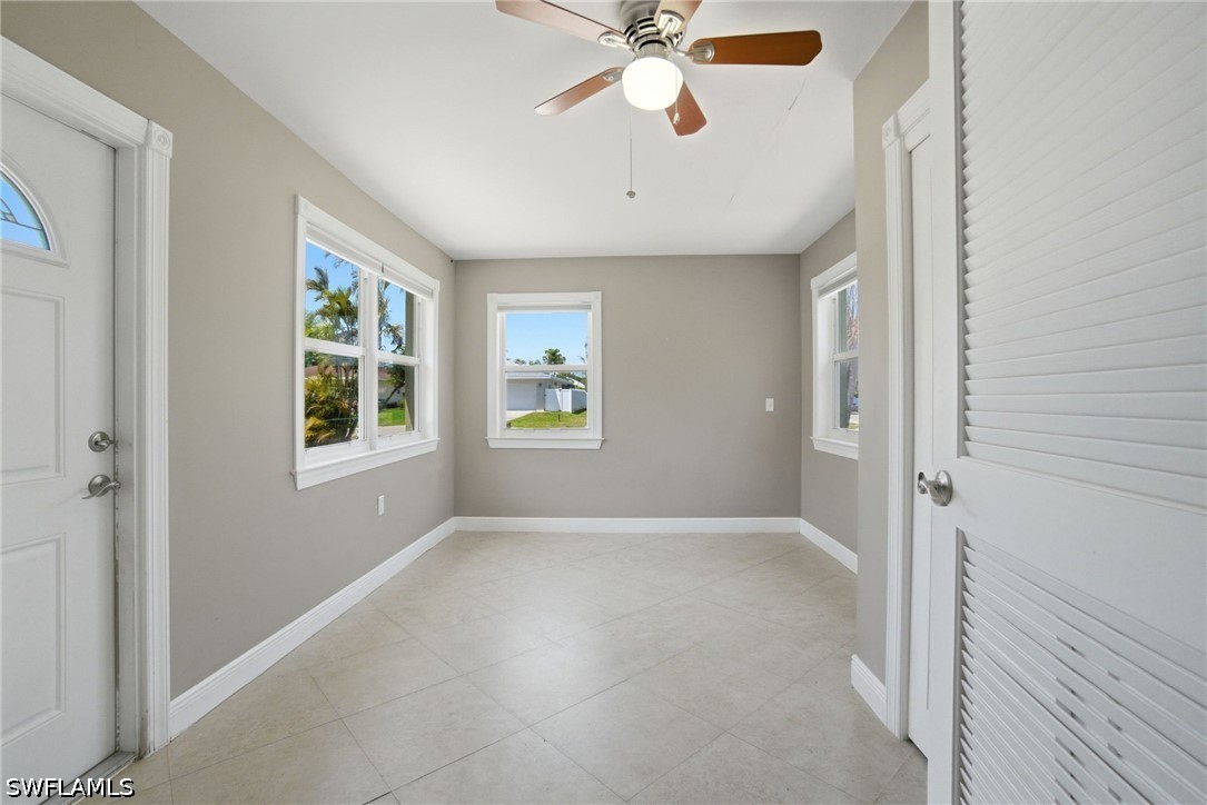 794 107th, Naples, FL 34108