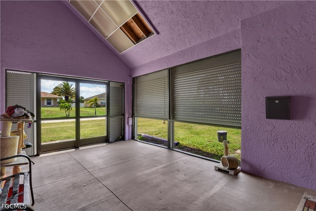 2704 2nd, Cape Coral, FL 33914