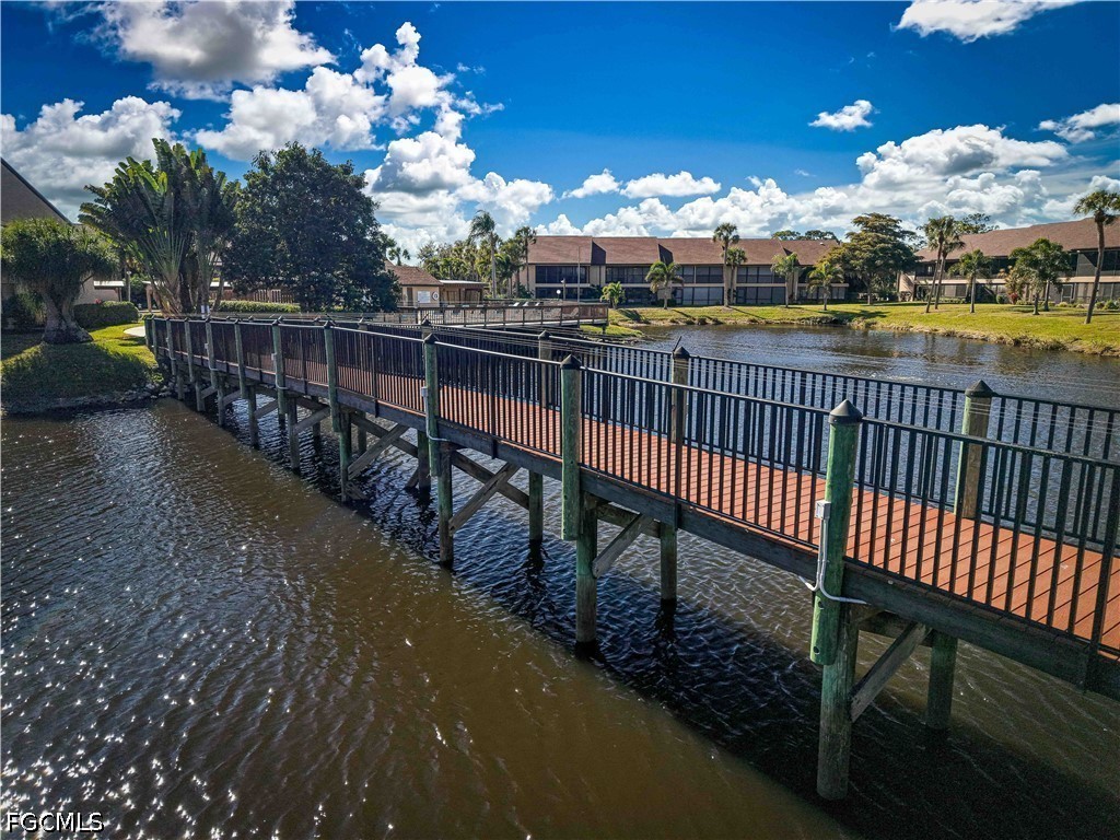 Dock