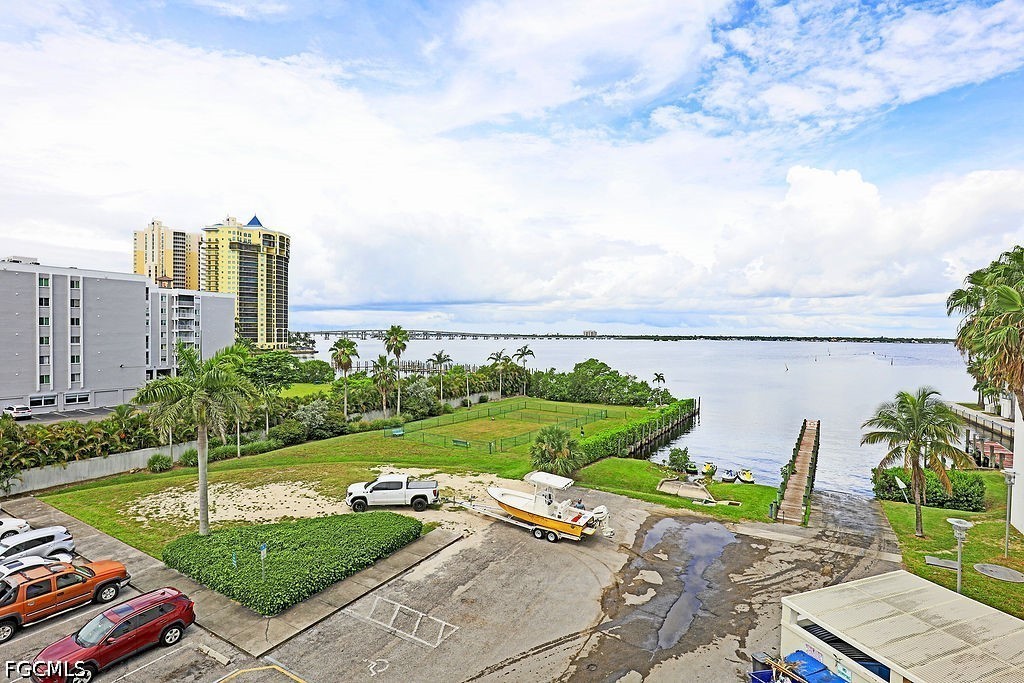 3000 Oasis Grand Unit 505, Fort Myers, FL 33916
