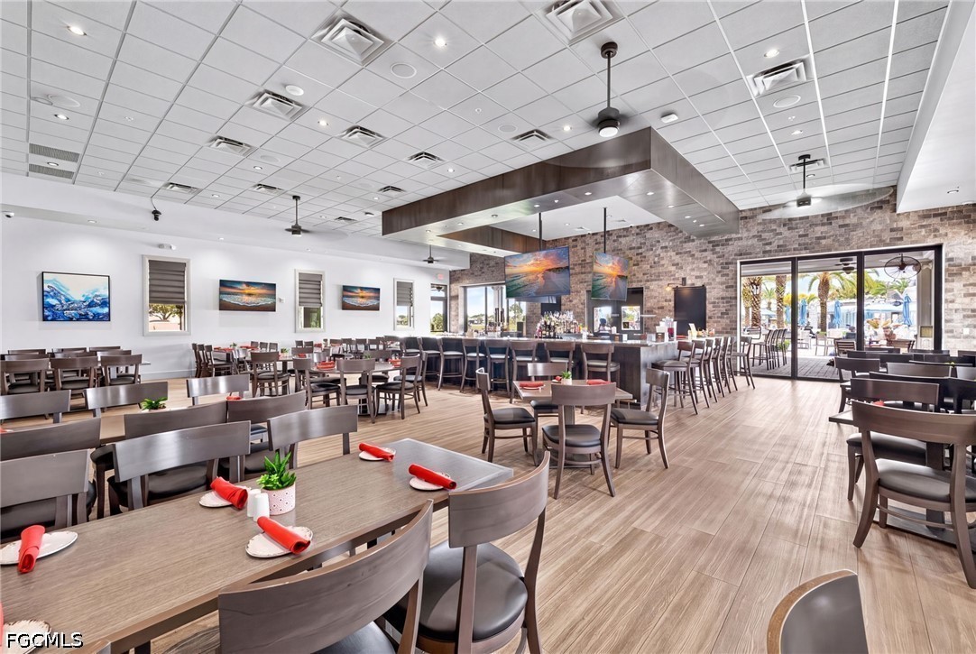 DiningArea