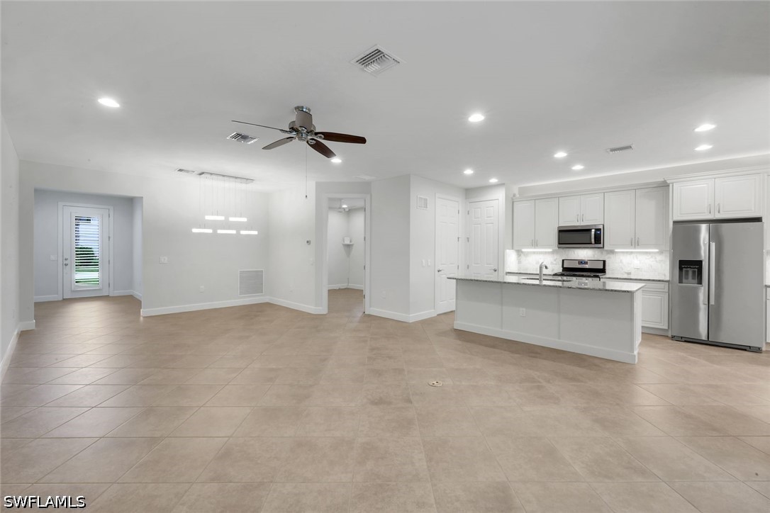 16367 Halberry, Naples, FL 34110