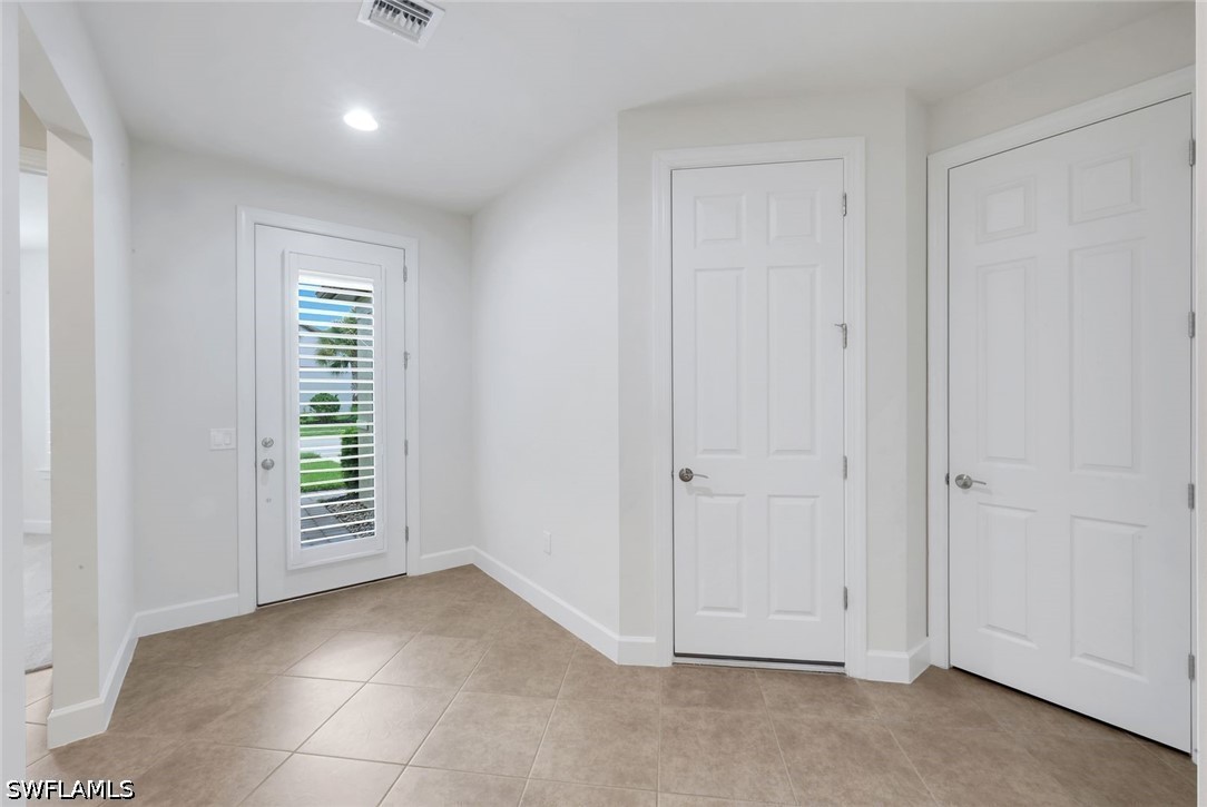 16367 Halberry, Naples, FL 34110