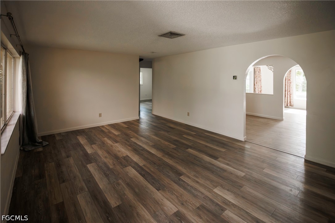 1821 Sunset, Alva, FL 33920