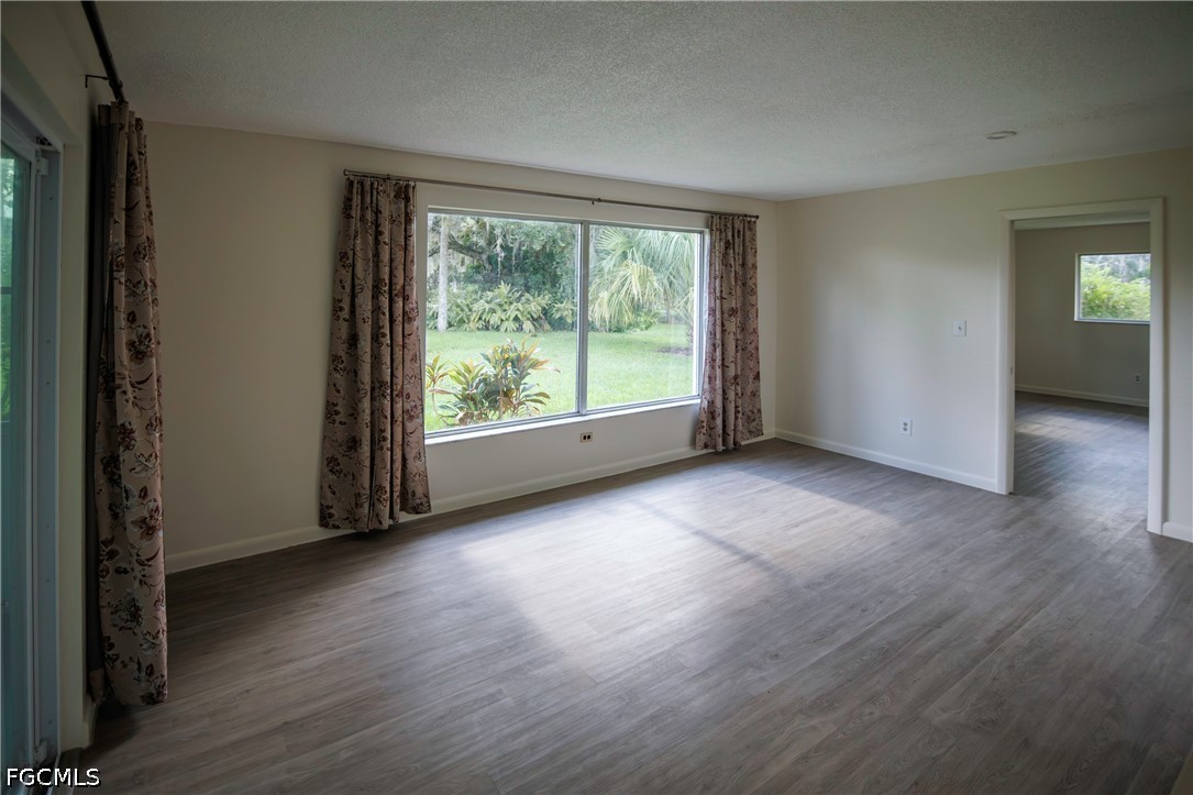 1821 Sunset, Alva, FL 33920
