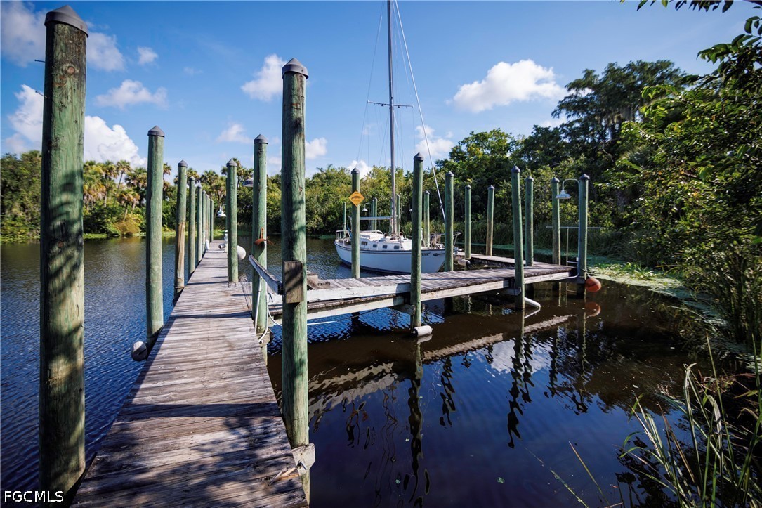 Dock