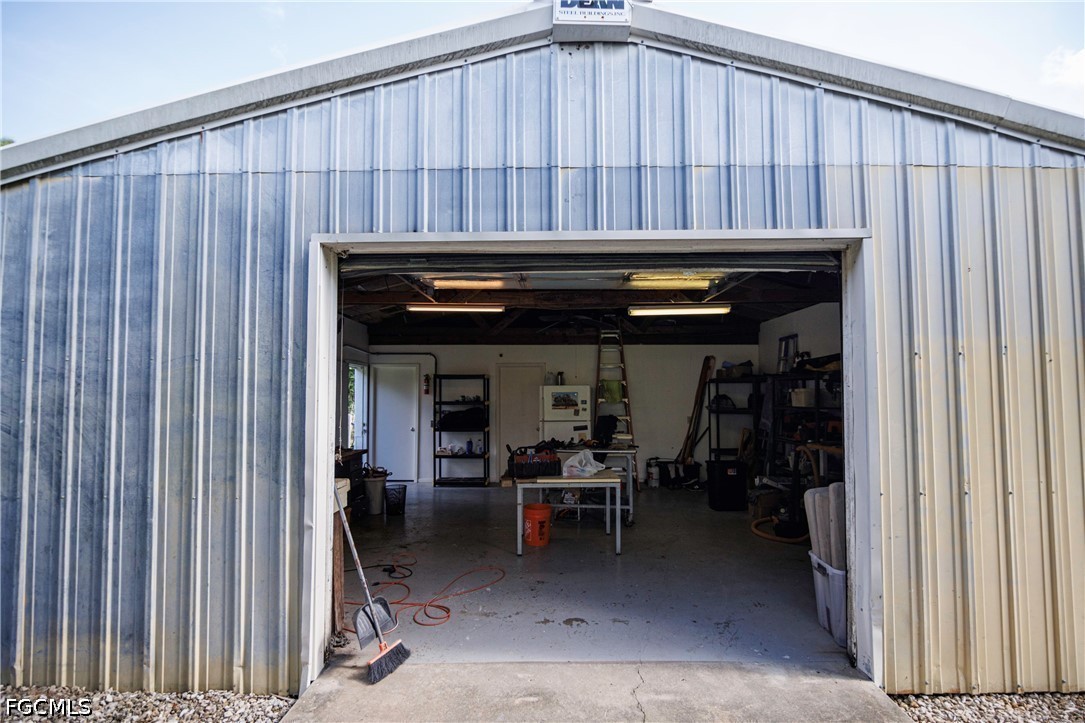 Garage