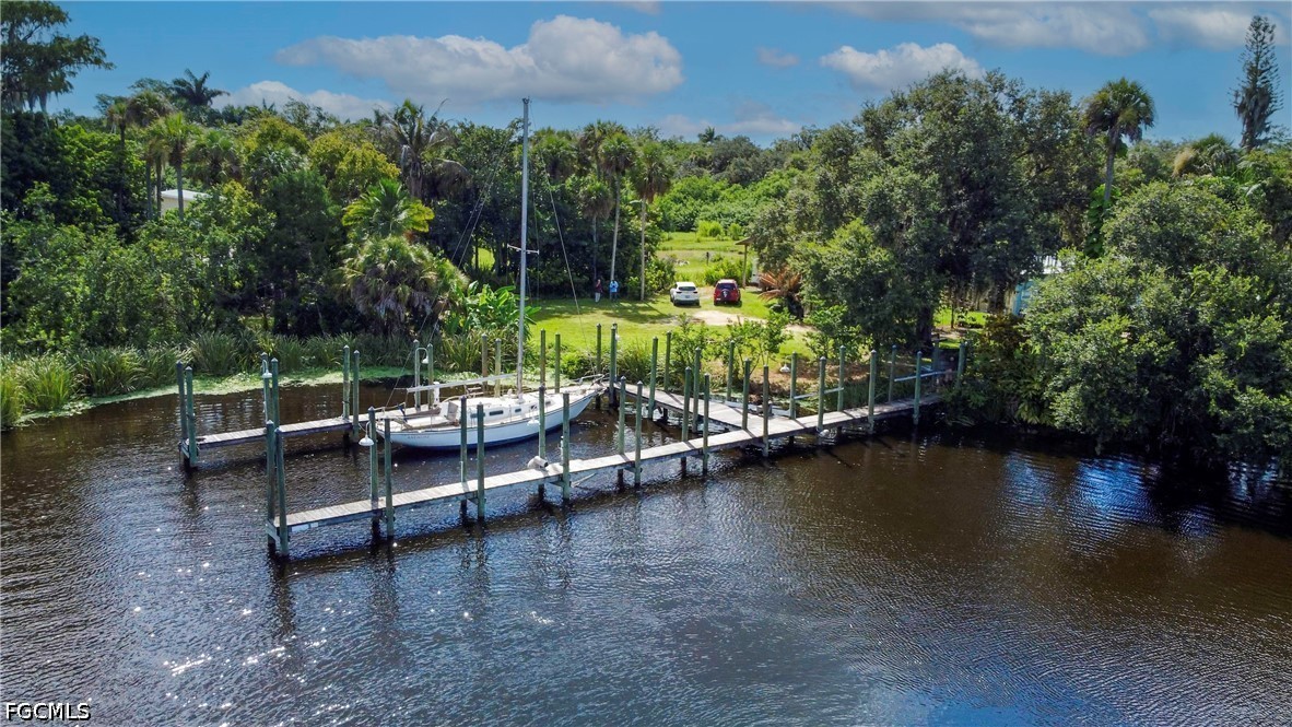 Dock
