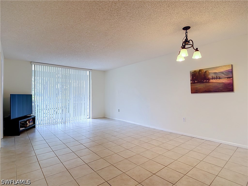 100 Forest Lakes Unit 109, Naples, FL 34105