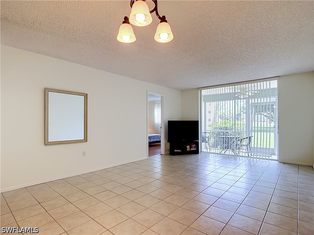 100 Forest Lakes Unit 109, Naples, FL 34105