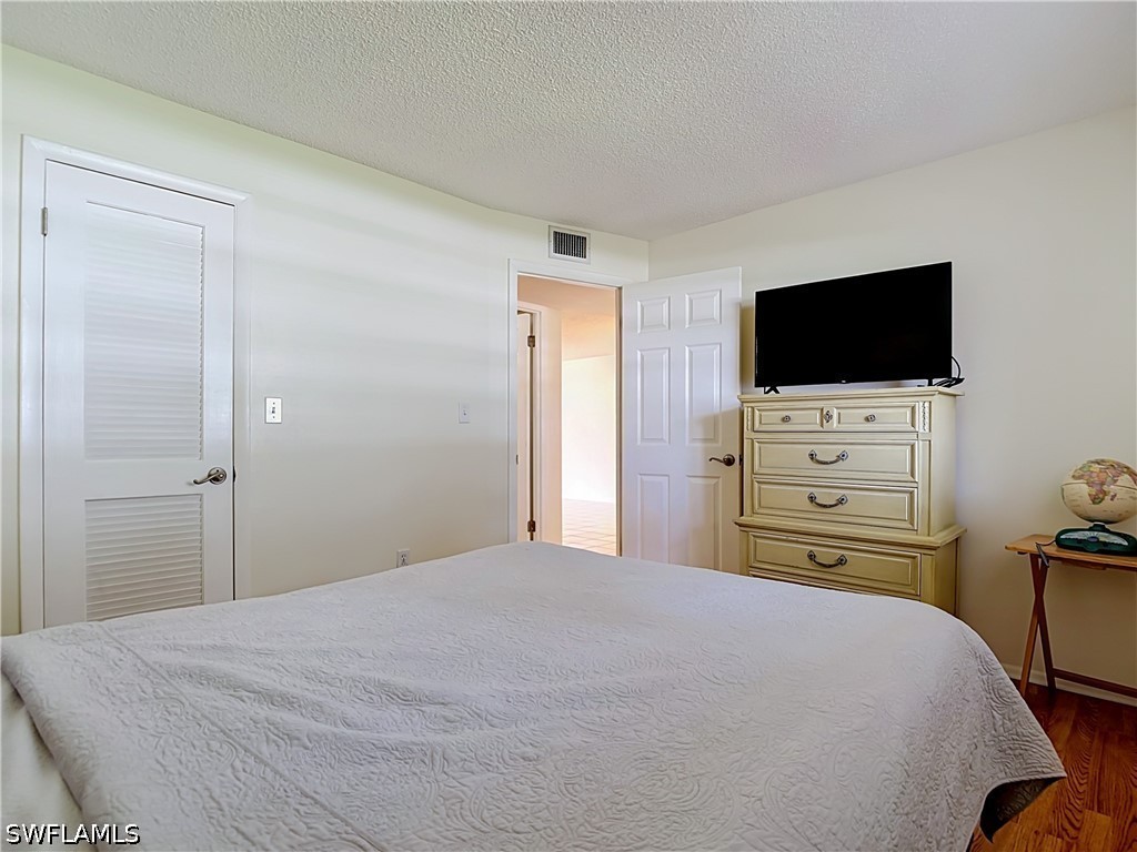 100 Forest Lakes Unit 109, Naples, FL 34105