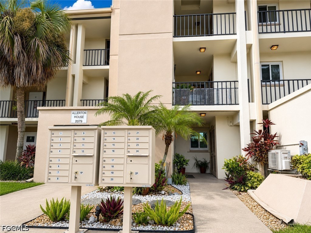 2079 Barkeley Unit 13, Fort Myers, FL 33907