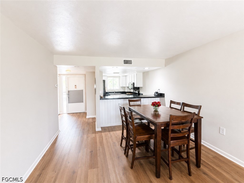 DiningArea
