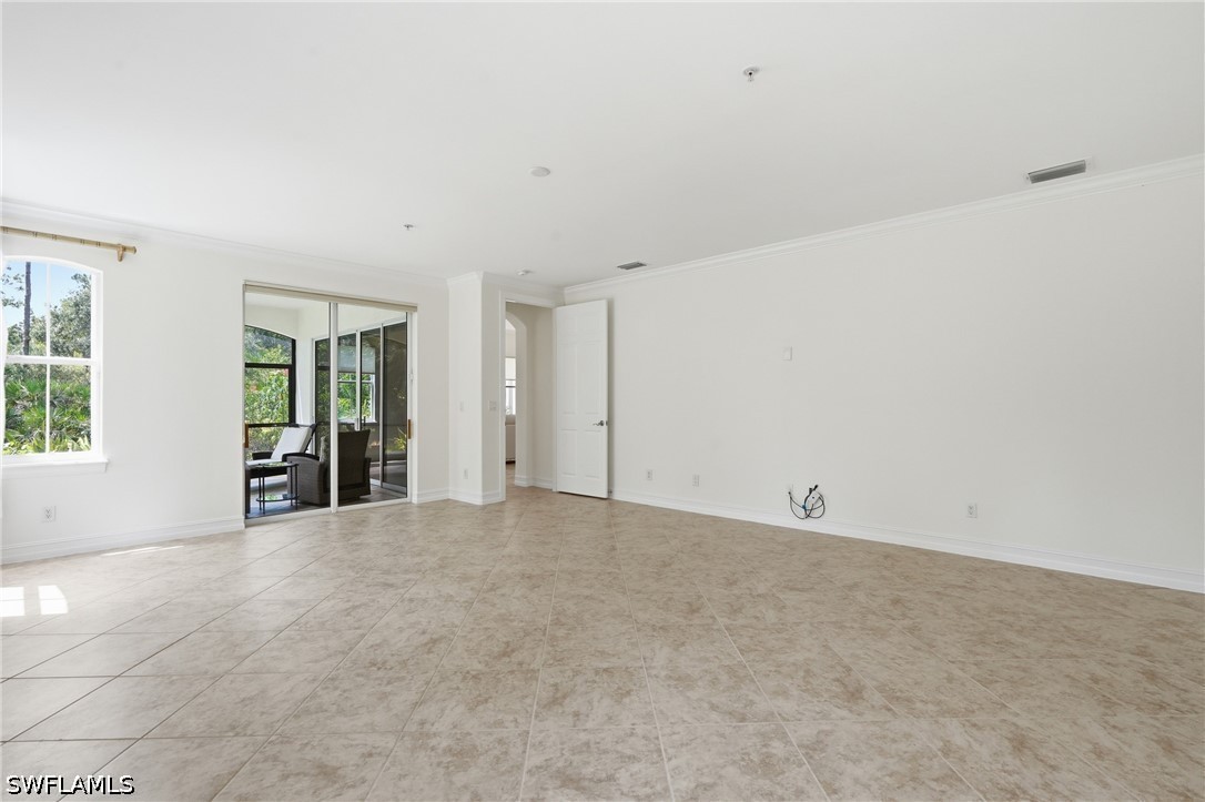 2886 Castillo Unit 101, Naples, FL 34109