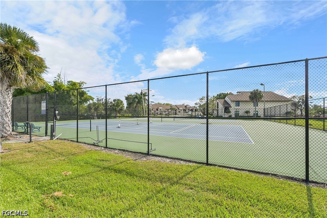 8474 Charter Club Unit 13, Fort Myers, FL 33919