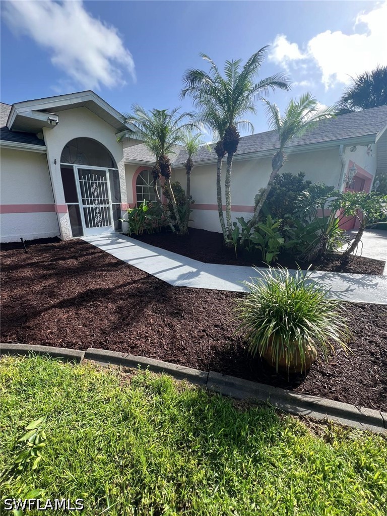 2875 18th, Naples, FL 34117