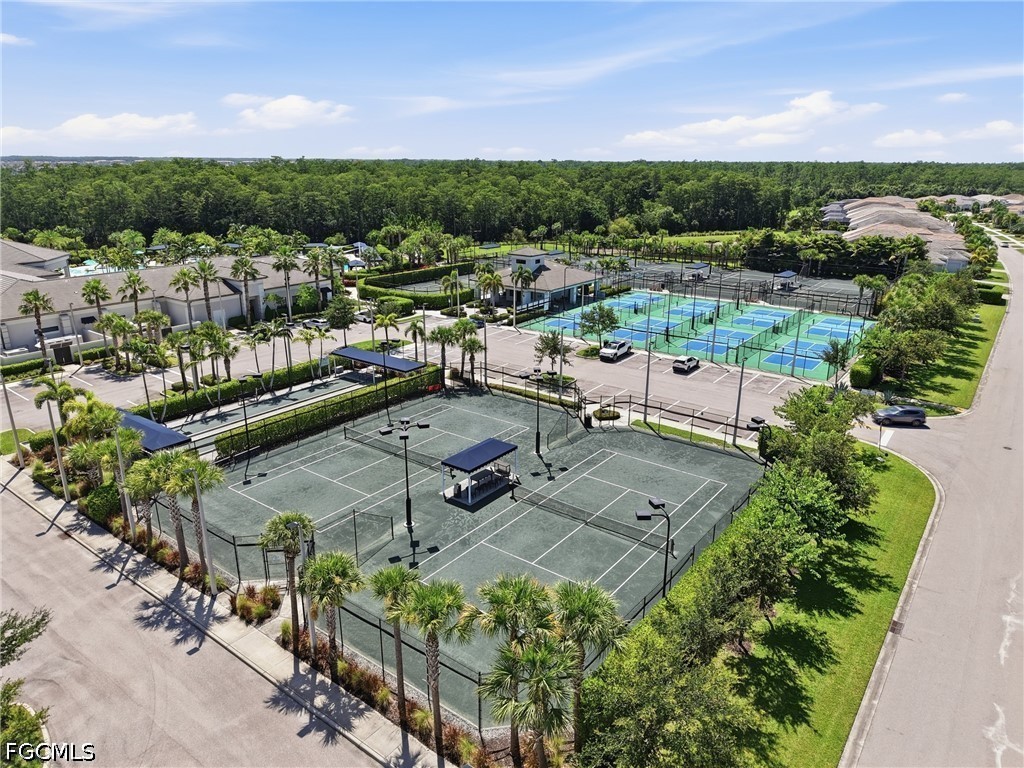 TennisCourt