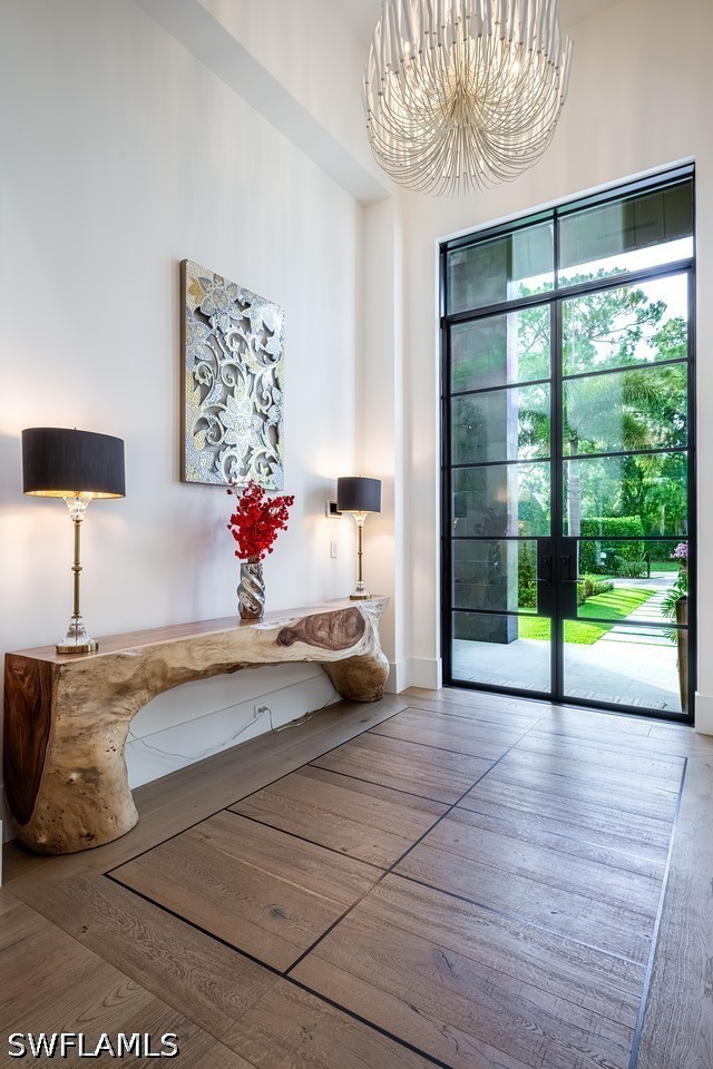 728 Carica, Naples, FL 34108