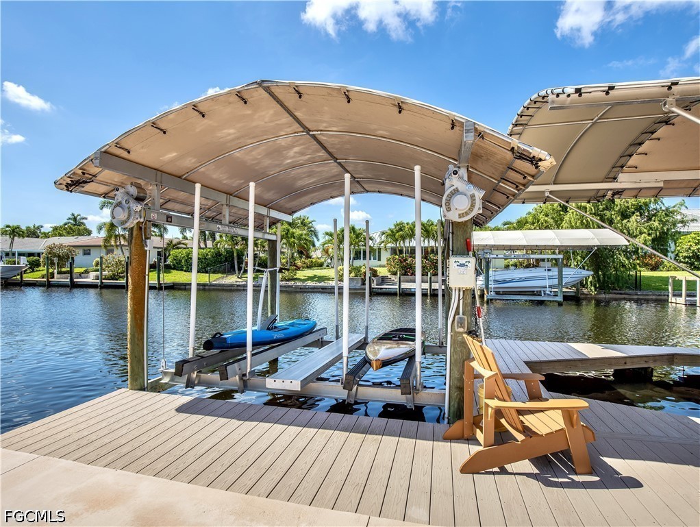 Dock