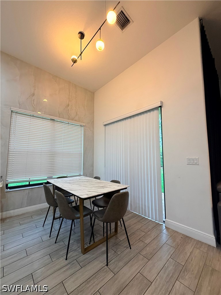 DiningArea