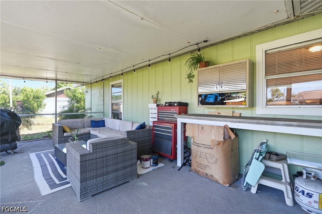 19368 Coraltree, Lehigh Acres, FL 33936
