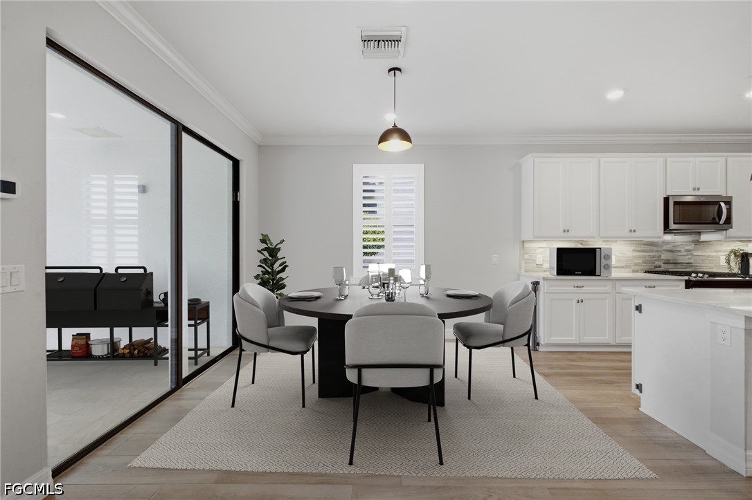 DiningArea