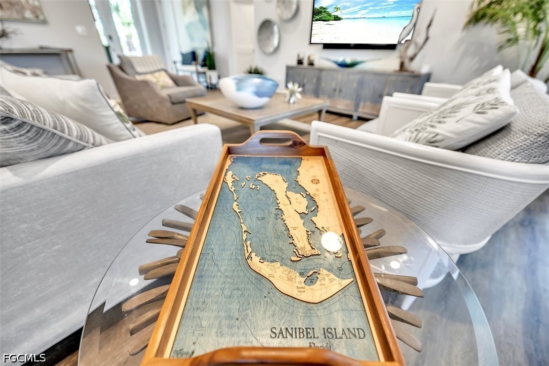9277 Belding, Sanibel, FL 33957
