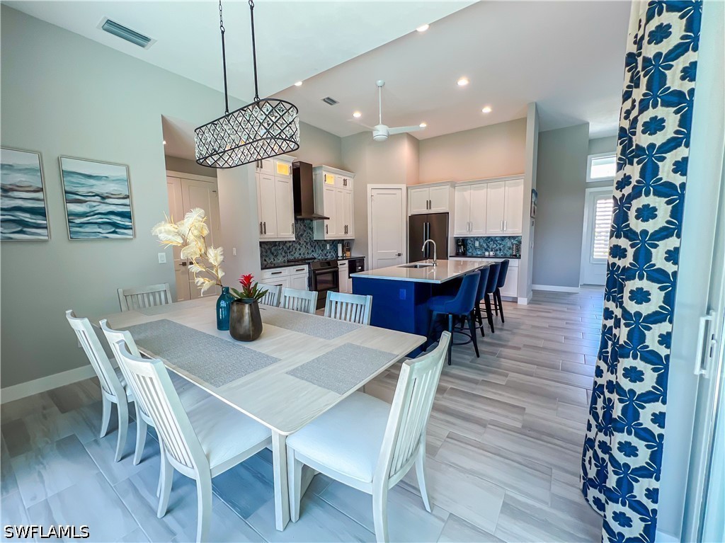 DiningArea