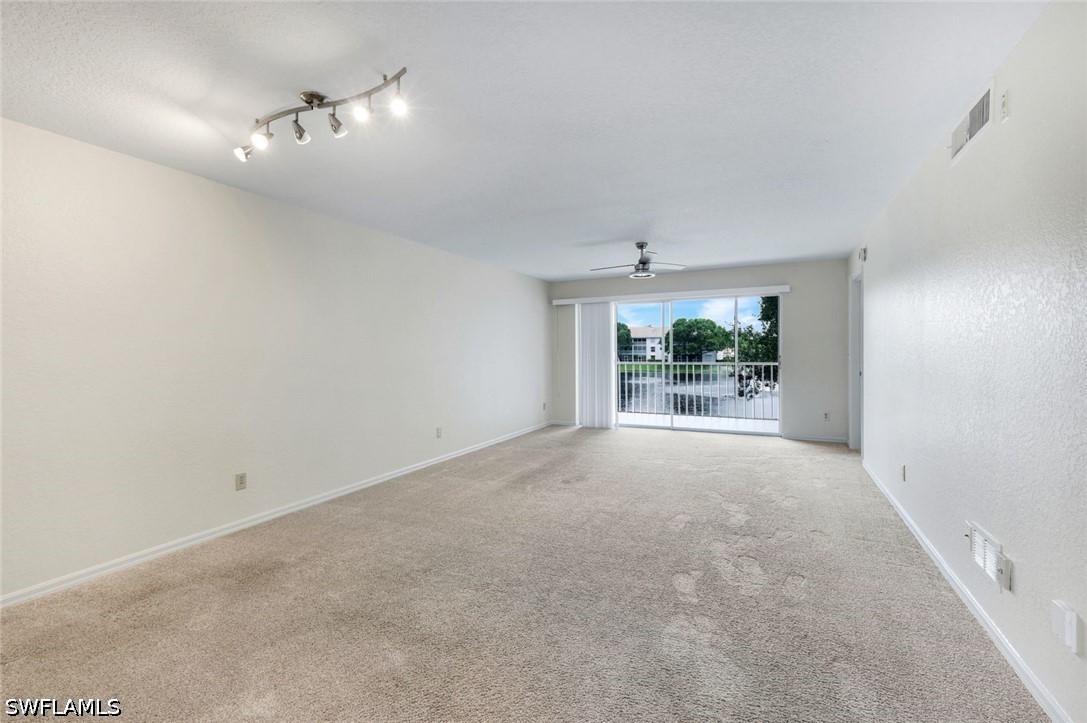 9580 Victoria Unit 205, Naples, FL 34109
