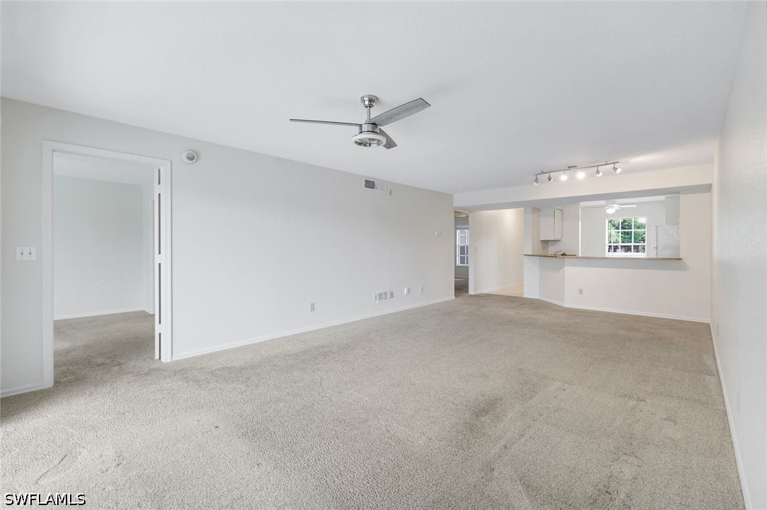 9580 Victoria Unit 205, Naples, FL 34109